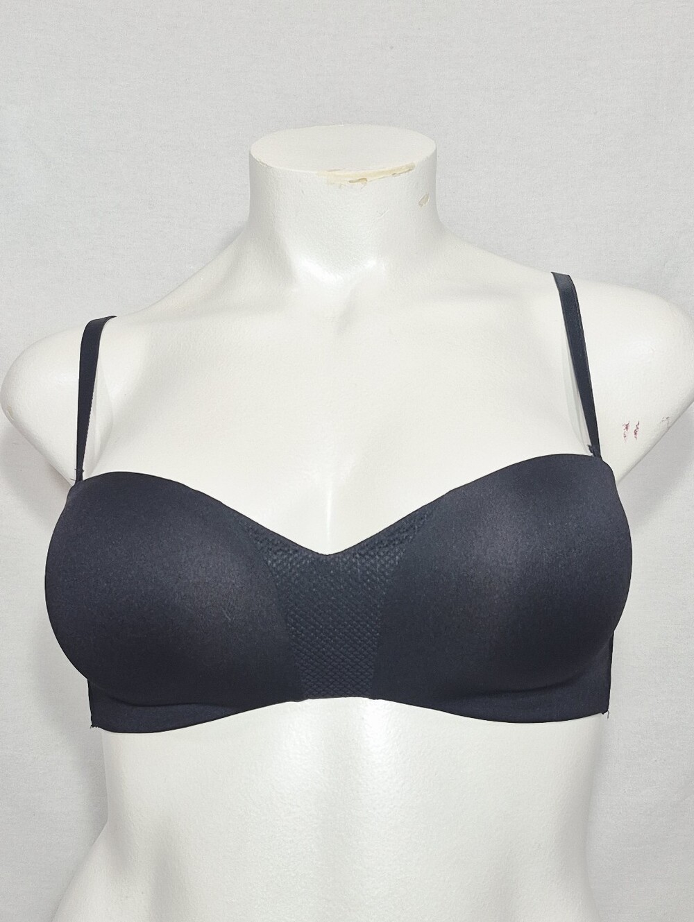 38B Maidenform SE0015 Self Expressions Wireless Strapless Bra Black With STRAPS
